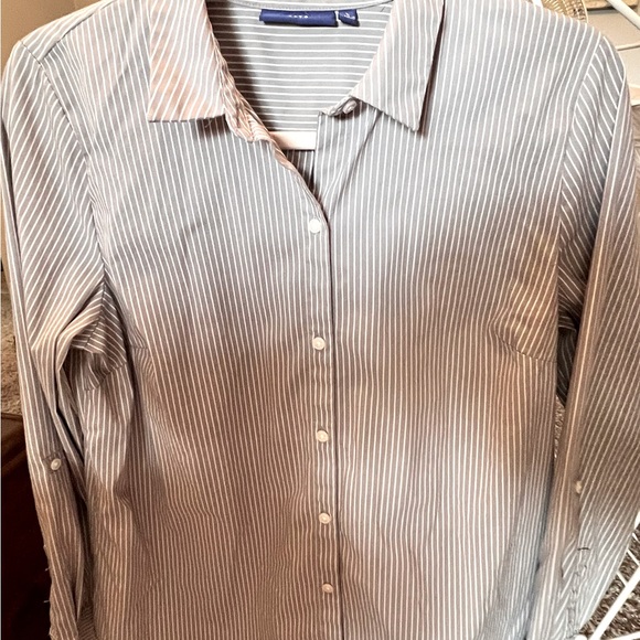 Apt. 9 gray/whites stripped women’s long sleeve button down blouse. Size Large - Picture 2 of 6